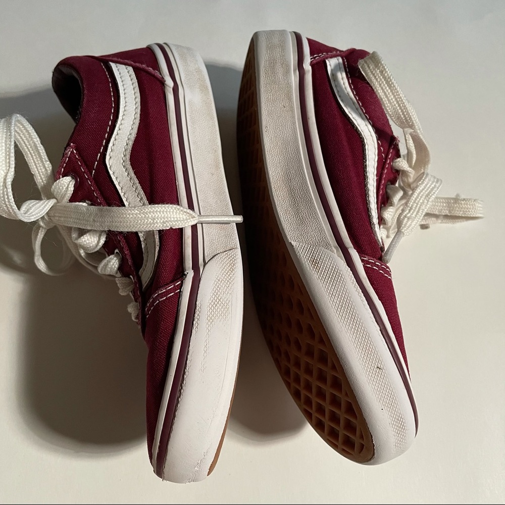 Vans - Picture 5 of 10